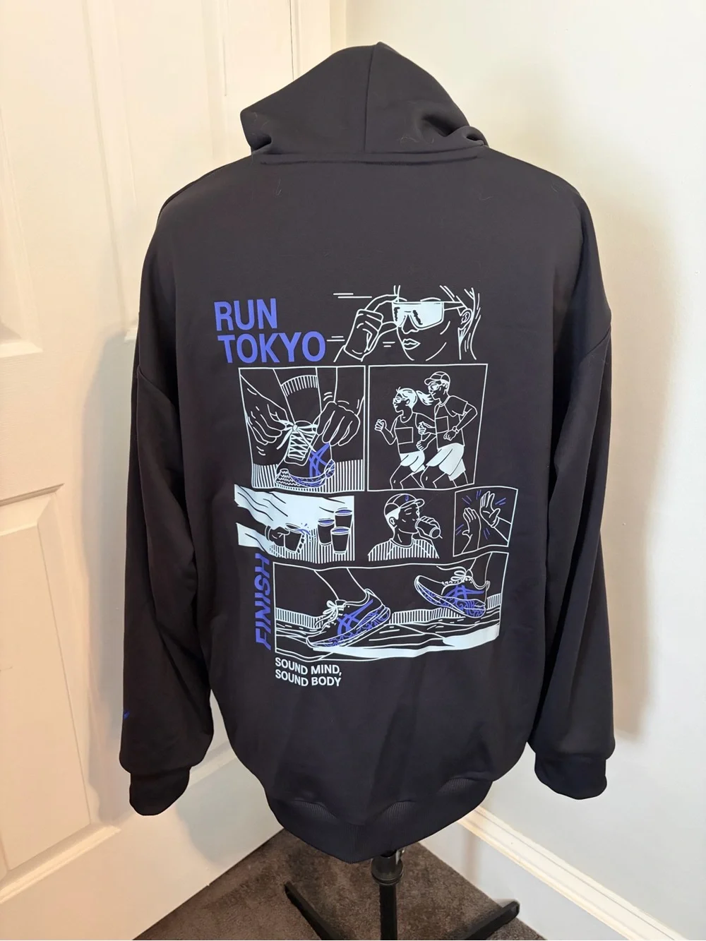 RUN TOKYO Graphic Black Hoodie  2026 Marathon Official asics NWT XL